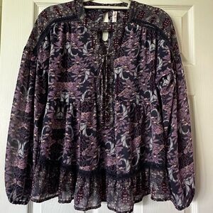 Xhilaration Purple Floral Blouse